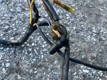 Load image into Gallery viewer, 200 225 250 hp Johnson Evinrude V6 engine harness 0586243 two stroke
