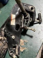 Charger l'image dans la galerie, DF 30 hp Suzuki STERN BRACKETS clamp stbd 41111-94LA0-YAY port 41121-94LA0-YAY CLAMP SHAFT tilt tube 41130-94LA0 four stroke 
