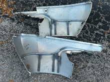 Cargar imagen en el visor de la galería, BF 150 135 hp Honda LOWER ENGINE COVERS side lower R 63711-ZY6-010ZB L 63716-ZY6-010ZB four stroke 2007-
