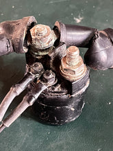 Charger l'image dans la galerie, Hitachi MS5C-351 RELAY 12 volt SOLENOID two stroke outboard
