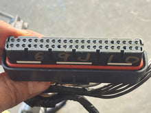 Cargar imagen en el visor de la galería, f 225 200 hp Yamaha engine WIRE HARNESS 69J-82590-10-00 69J-82590-50-00 2002 69J-11 four stroke
