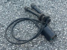 Charger l'image dans la galerie, BF 130 115 hp Honda IGNITION COIL cylinder 2 &amp; 3 30550-ZW5-003 four stroke 1999-up
