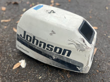 Cargar imagen en el visor de la galería, shipping for 8 6 hp Johnson 0438912 ENGINE COVER Sail Master 1997-98 TWO STROKE 438912 nla
