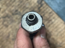 Cargar imagen en el visor de la galería, DF 40 hp Suzuki 18590-80C40 Map Sensor, hose and Oil Pressure Switch 37820-99E01 50 60 70 hp compatible 1999-2012
