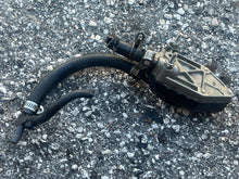 Load image into Gallery viewer, 140 hp Evinrude Johnson low pressure FUEL PUMP 438559 two stroke v4 1989
