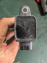Load image into Gallery viewer, DF 225 200 225 hp Suzuki IGNITION COIL 33410-93J00 h6t11171 four stroke 2007-22
