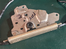 Charger l'image dans la galerie, f 225 hp Yamaha 69J-21841-02-00 FUEL COOLER for vst 69J-24422-10-00 PLATE four stroke 2006-2013 115 - 350 hp
