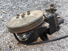 Cargar imagen en el visor de la galería, 135 150 175 hp Mercury AIR COMPRESSOR 831998A10 831998-c1 831998A13 two stroke 2.5 DFI 831998A9 831998A22 899113A03 8M0050656
