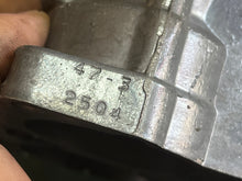Load image into Gallery viewer, 225 200 hp Mercury CARBURETOR SET WMH-47 3311-818639A12 818639A13 818639A14 two stroke 3.0 liter CLEAN - NEED NEW BOWL GASKET

