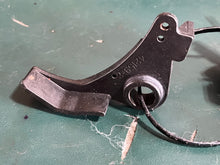 Cargar imagen en el visor de la galería, 8 HP Mercury 421592 THROTTLE LEVER INTERLOCK, 421631 Control LEVER, 421662 ACTUATOR oem TWO STROKE
