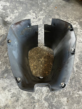 Load image into Gallery viewer, f 100 80 hp Yamaha BOTTOM COWLING APRON 67F-42741-01-8D 67F-42741-00-4D four stroke 2000-2017 some 80 100 115 hp compatibilit
