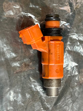 Cargar imagen en el visor de la galería, 4 tested for customer sep2025——-DF 115 140 hp Suzuki FUEL INJECTOR genuine 15710-65D00 Four Stroke 2002-2012 some compatibili
