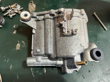Load image into Gallery viewer, DF 225 250 200 hp Suzuki 15600-98J00 vst FUEL FLOAT CHAMBER four stroke 2004-2011
