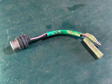 Cargar imagen en el visor de la galería, 25 30 40 HP Yamaha 689-82560-00-00 THERMOSTAT SWITCH two stroke OEM 1984-97
