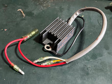 Charger l'image dans la galerie, MFS 9.8 hp Tohatsu Nissan VOLTAGE REGULATOR RECTIFIER 3AA760650 four stroke
