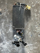 Cargar imagen en el visor de la galería, DT 150 200 hp Suzuki ICU IGNITION CONTROL UNIT 32910-87d00 f8t30271 two stroke CARBURETED
