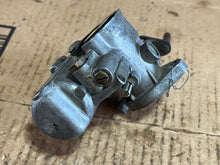 Charger l'image dans la galerie, 4 hp Mercury carburetor 013293, KB7A outboard vintage TWO STROKE tillotson

