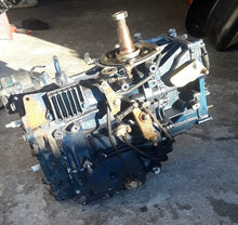 Cargar imagen en el visor de la galería, 50 - 70 hp Tohatsu Nissan POWERHEAD CYLINDER &amp; CRANK CASE ASSEMBLY 360011001 two stroke two cylinder 1986-2002 - 150 cold com
