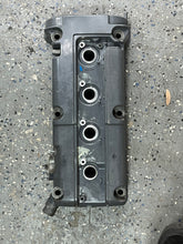 Charger l'image dans la galerie, BF 135 140 115 150 hp Honda CYLINDER HEAD COVER 12310-ZY6-010ZA pre-1997-2007-up
