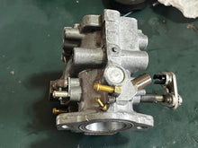 Cargar imagen en el visor de la galería, 1 sold july2026——40 50 hp Johnson Evinrude CARBURETOR SET 397064 395790 398318 396140 Two Stroke 2 Cylinder 1985-1993 also 39
