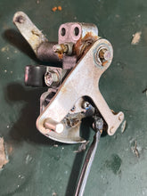 Charger l'image dans la galerie, DF 115 hp Suzuki CLUTCH LEVER 21110-92J00 CLUTCH HOLDER LEVER 21151-92J00, CLUTCH SHAFT ARM 21230-92J00 NEUTRAL SWITCH 37721-
