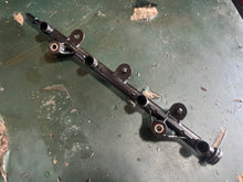 Load image into Gallery viewer, sold june2026—-f 90 75 hp Yamaha FUEL injector DELIVERY PIPE 6D8-13161-00-00 four stroke 2005-2017
