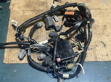 Load image into Gallery viewer, DF 50 60 hp Suzuki 36610-88LE0 WIRING engine HARNESS 2015 df50avt
