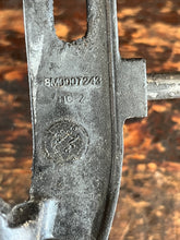 Load image into Gallery viewer, 30 40 50 60 hp Mercury SHIFT LINKAGE BRACKET 8M0007243  four stroke
