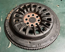 Cargar imagen en el visor de la galería, DF 150 175 200 hp Suzuki FLYWHEEL 32102-96J20 four stroke 2019-2024 - 8 BOLT 12X26 09103-12125
