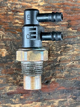 Charger l'image dans la galerie, 150 hp Mercury THERMAL AIR VALVE vacuum 814612 Two Stroke v6  1991-2005 some 105-200 hp
