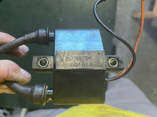 Charger l'image dans la galerie, 8 9.9 Hp Mercury 803559A02 IGNITION COIL four stroke Tohatsu 3V1060400
