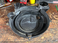 Charger l'image dans la galerie, DF 150 175 hp Suzuki FLYWHEEL COVER silencer 13812-96J00 four stroke 2006-2014
