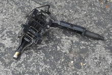 Charger l'image dans la galerie, 6 5 8 hp Johnson Evinrude 0440169 STEERING BRACKET &amp; 0336156 ARM 1992-2004 two stroke 0335892 stern bracket strd 0335891 port
