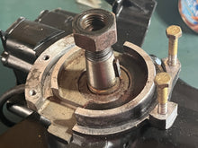 Cargar imagen en el visor de la galería, 8 HP Mercury 811686T97 POWERHEAD ASSY two stroke two cylinder 875-8472-c3 120 on each, 6 9.9 15 hp

