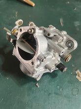 Charger l'image dans la galerie, PARTS ONLY DT 65 55 hp Suzuki 13201-94700 CARBURETOR 1 two stroke 1985-1987 13201-94701

