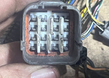 Load image into Gallery viewer, DF 50 60 hp Suzuki 36610-88LE0 WIRING engine HARNESS 2015 df50avt
