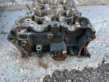 Load image into Gallery viewer, DF 225 250 hp Suzuki CYLINDER HEAD port 11103-93J02 four stroke  2004-2011

