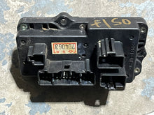 Charger l'image dans la galerie, f 150 hp Yamaha electrical FUSE BOX 63P-82170-02-00 four stroke 2015-2024
