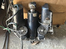 Cargar imagen en el visor de la galería, 70 hp Johnson Evinrude POWER TRIM UNIT two stroke TESTED
