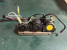 Cargar imagen en el visor de la galería, 150 175 200 hp Yamaha STARTER RELAY 61A-81941-00-00 RELAY 6E5-81950-00-00 RELAY 6E5-8195A-00-00 two stroke 1991-2005
