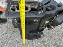 Cargar imagen en el visor de la galería, 25 hp Mercury 9098A5 Driveshaft HOUSING 20” LONG SHAFT two stroke 1997 822237A3 SWIVEL BRACKET 822238A9 SWIVEL HEAD 8796A7 87
