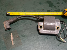 Charger l'image dans la galerie, 4 5 hp Yamaha 6E0-85570-21-00 ignition coil NLA cm61-32 two stroke 1984-95 6E0-10 6E0-11
