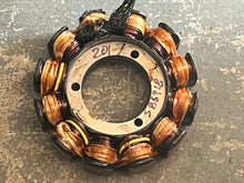 Charger l'image dans la galerie, 30 25 15 hp Evinrude E-tec STATOR ASSEMBLY 0586918 two stroke 2017 AA AB AF 2009-up
