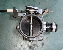 Load image into Gallery viewer, 115 hp Mercury THROTTLE BODY 898103T98 four stroke EFI
