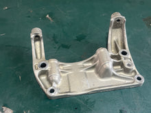 Charger l'image dans la galerie, BF 25 30 hp Honda 28491-ZV7-000 RECOIL BRACKET bajl bajs baws bawl Timing Belt
