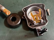 Charger l'image dans la galerie, DT 150 175 200 225 Suzuki starter valve assy 13400-87D12 NLA two stroke 90 100 compatible
