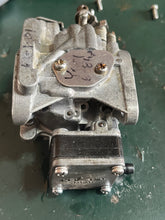 Charger l'image dans la galerie, 6 8 HP Yamaha carburetor with fuel pump 6G1-14301-01-00 two stroke 1987-2002
