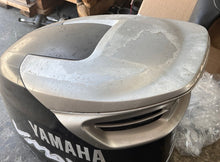 Charger l'image dans la galerie, 200 hp Yamaha TOP COWL AIR DUCT MOLDING 68J-42613-00-3P LOUVER 2 68J-42636-00-3P  DAMPER 68J-42662-00-00 Two Stroke hpdi 2001
