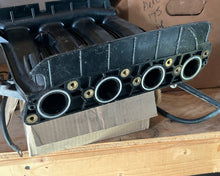 Load image into Gallery viewer, 40 50 60 hp Mercury INTAKE MANIFOLD 877829T01 four stroke EFI
