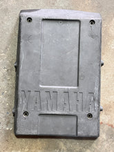 Charger l'image dans la galerie, 250 hp Yamaha ELECTRICAL COVER 61A-85532-00-00 Two Stroke OX66 some 200 225 hp
